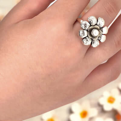 Silver Ring with Flower Taxco Jewelry in Canada
