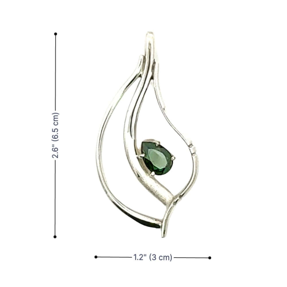 Product specifications for the Taxco silver pendant measuring 2.6 inches in length and 1.2 inches in width.