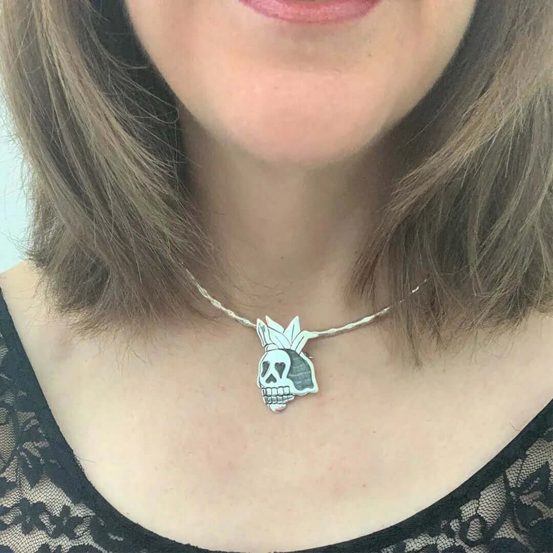 Catrina-Lady-Silver-Pin-Pendant-with-model-Nueve-Sterling