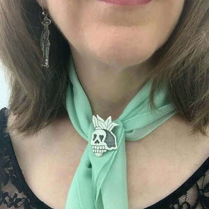 Catrina-Lady-Silver-Pin-Pendant-model-Nueve-Sterling