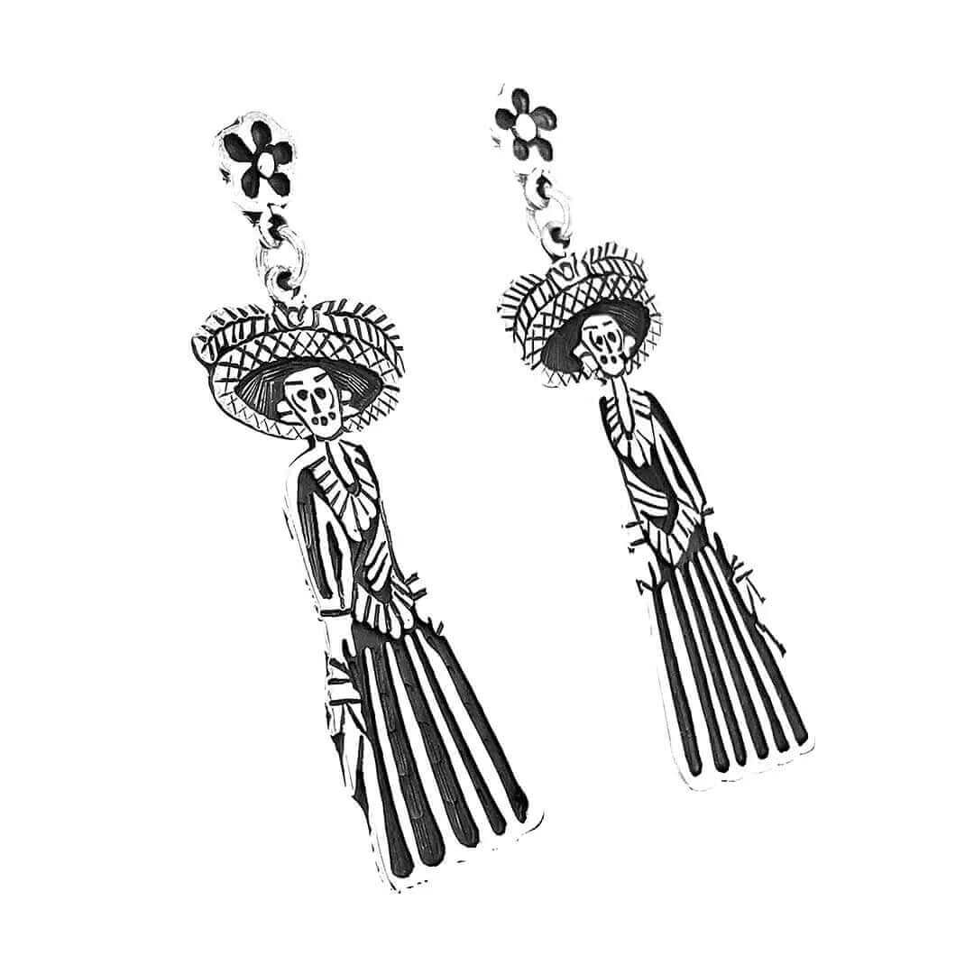     Catrina-with-Hat-Silver-Earrings-side-Nueve-Sterling