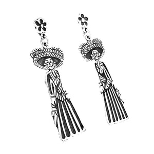     Catrina-with-Hat-Silver-Earrings-side-Nueve-Sterling