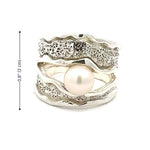 Taxco Silver ring with a pearl on a white background with measurements