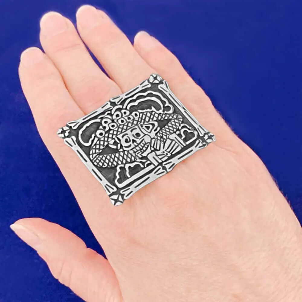La-Catrina-Silver-Ring-with-model-Nueve-Sterling