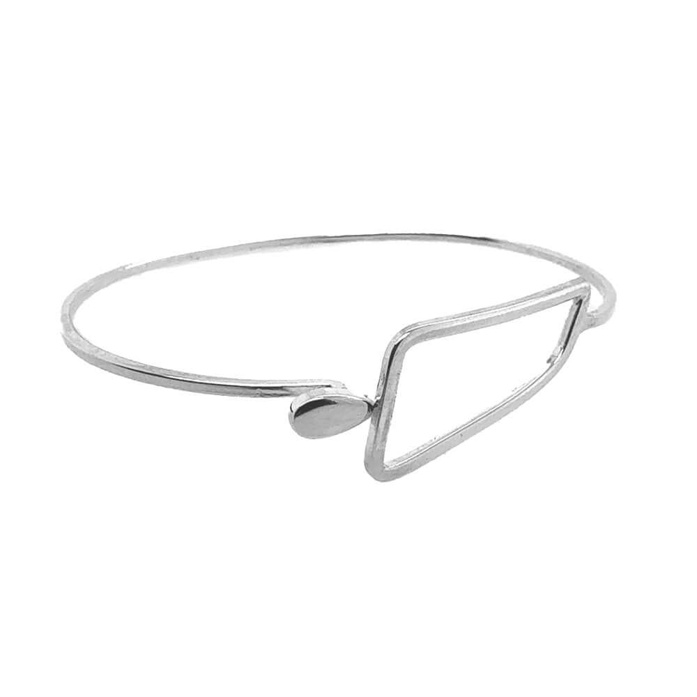Minimalist-Sterling-Silver-Clasp-Bangle-side-Nueve-Sterling