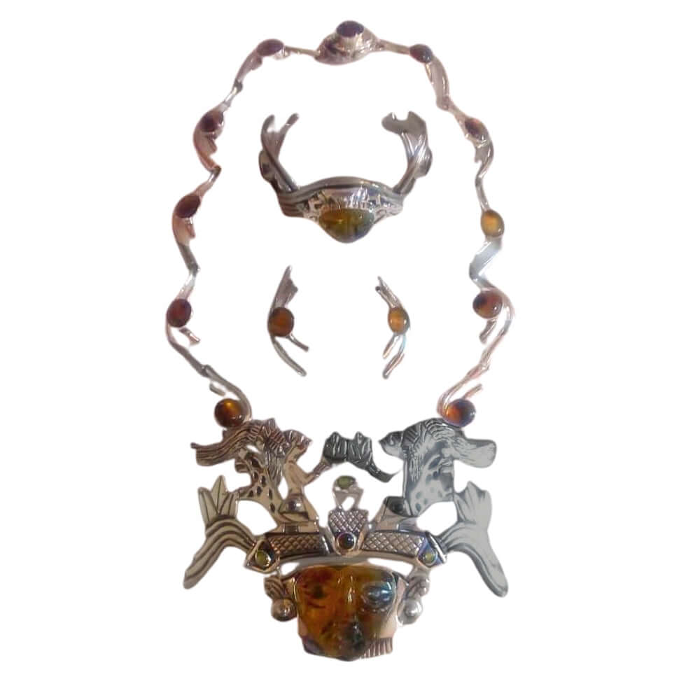 950 silver jewelry set of necklace, cuff bracelet and earrings featuring pehispanic design.