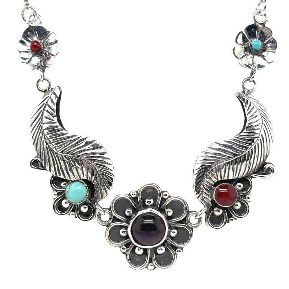 Small-Gemstones-Silver-Leaves-and-Flower-Necklace-detail-Nueve-Sterlin