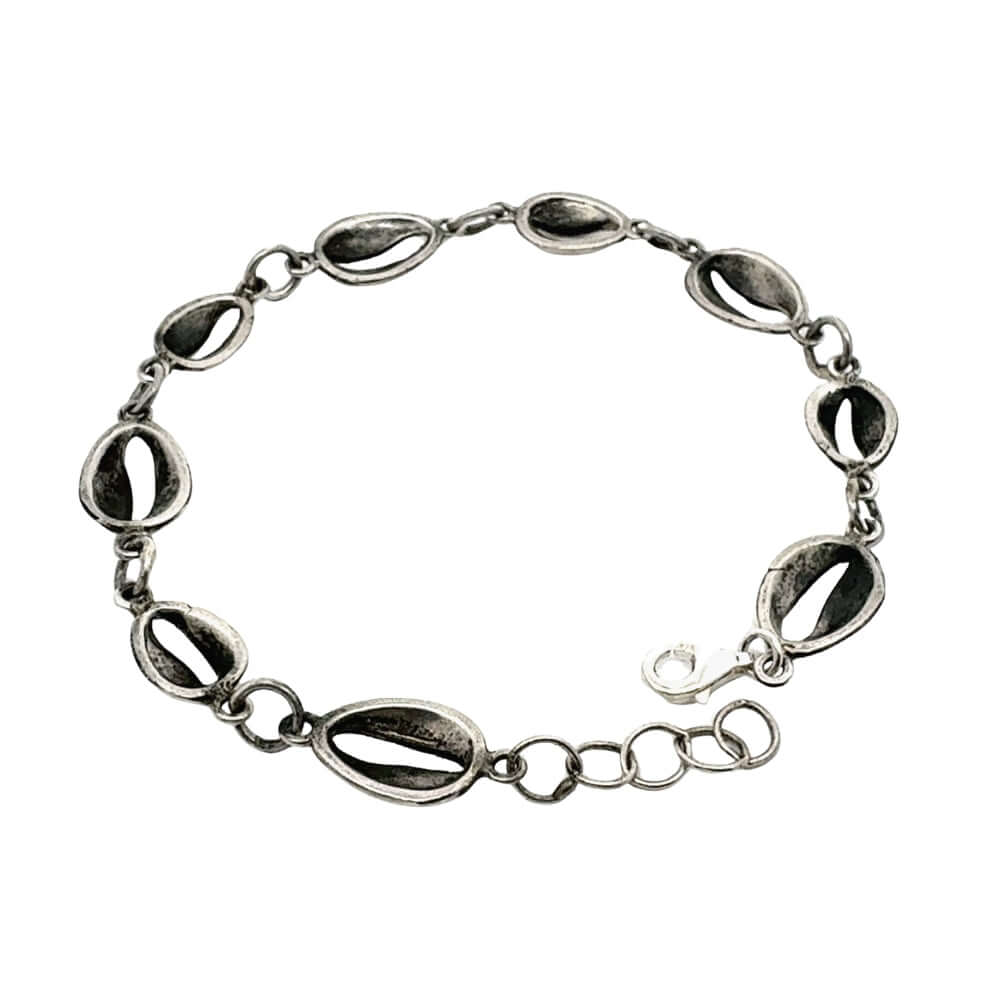 Back of Small Silver Shells Bracelet 