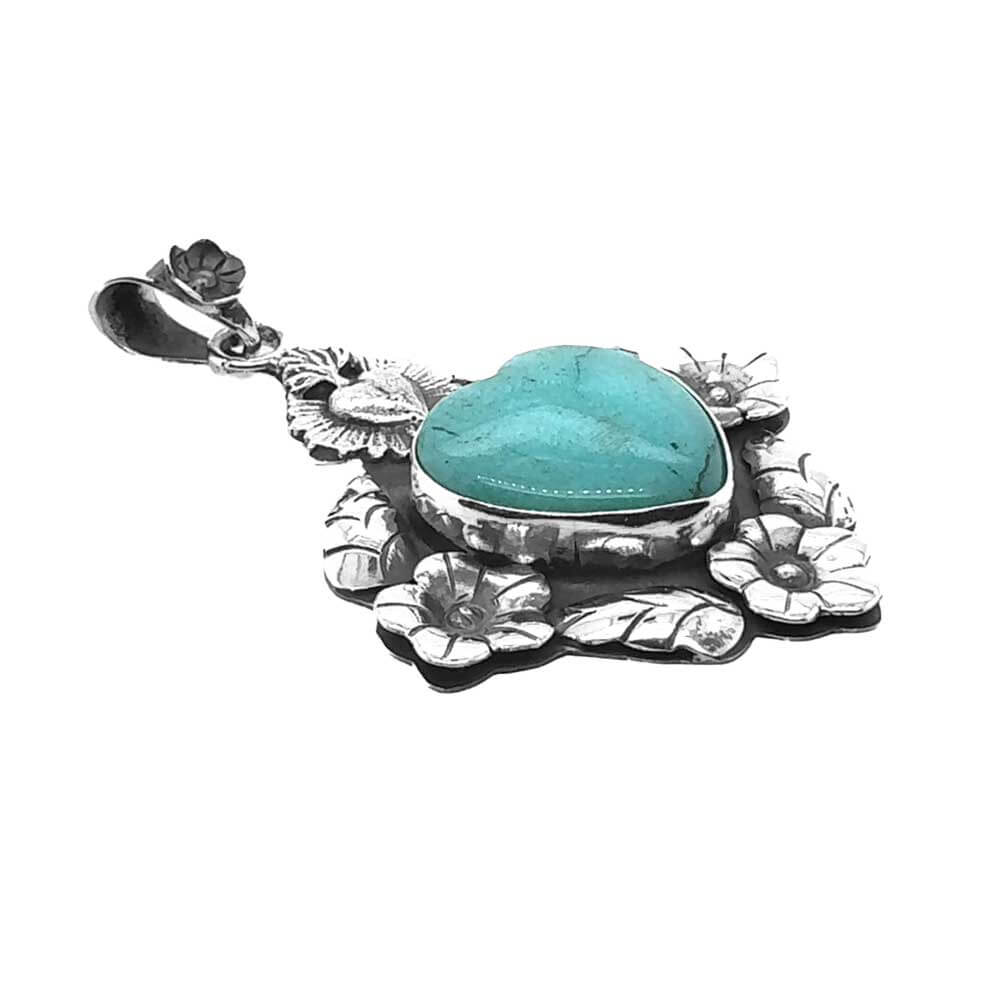 Sterling-Silver-Sacred-Heart-Turquoise-Pendant-side-Nueve-Sterling