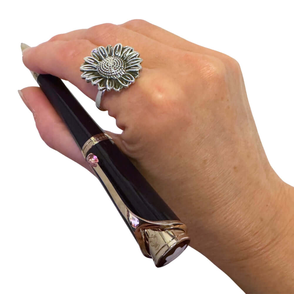 Sunflower Silver Ring with model Nueve Sterling