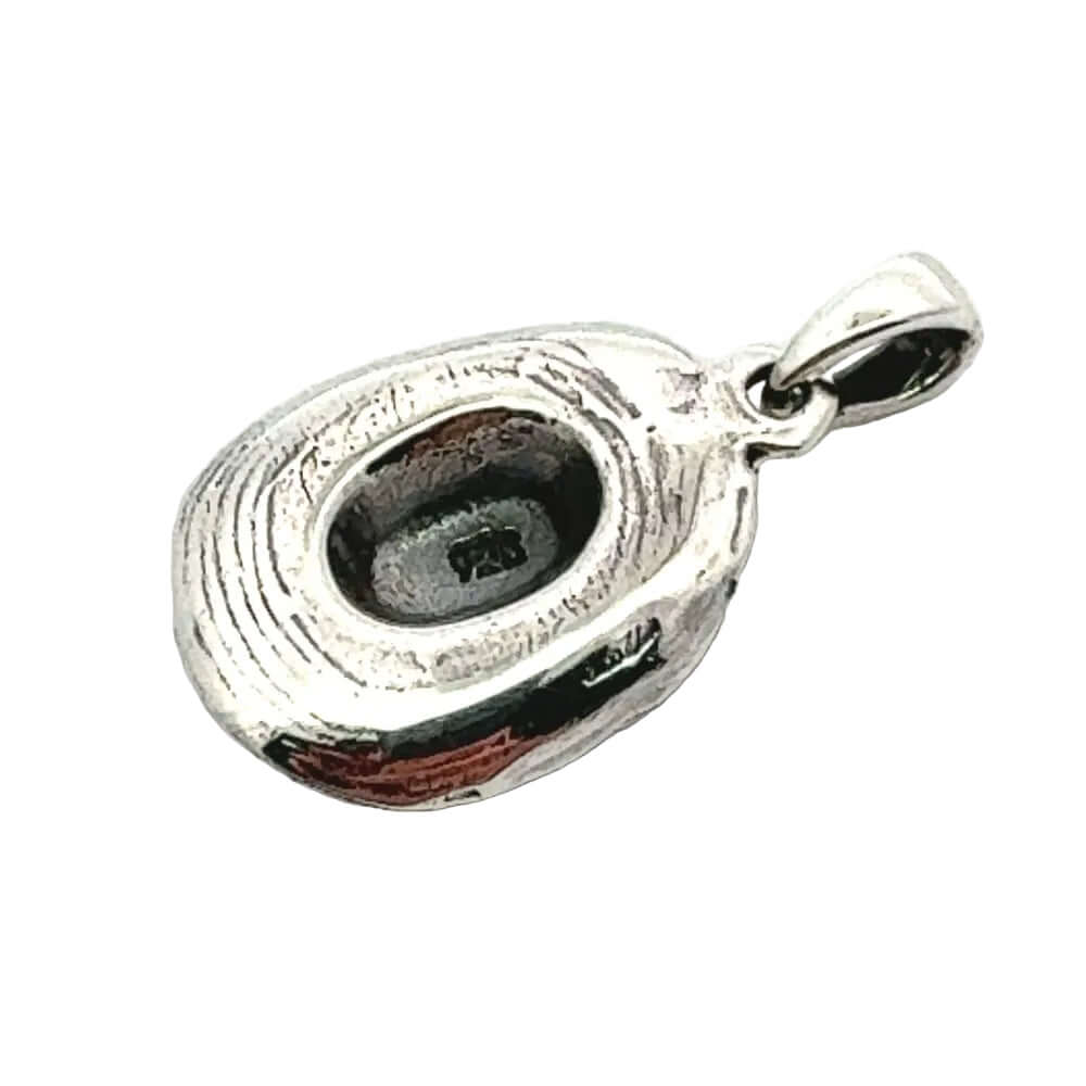 Close-up of the inner rim clearly displaying the official 925 sterling silver quality stamp.