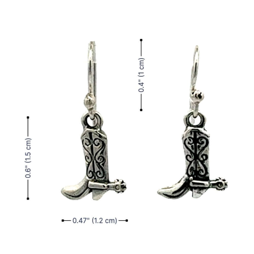 Dimension profile illustrating the 1.5 cm boot height and 1.2 cm width proportions for a precise understanding of the earring scale.