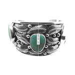 Dimension profile illustrating the 18 cm (7") wrist size and 4 cm (1.6") width for a precise and comfortable fit.