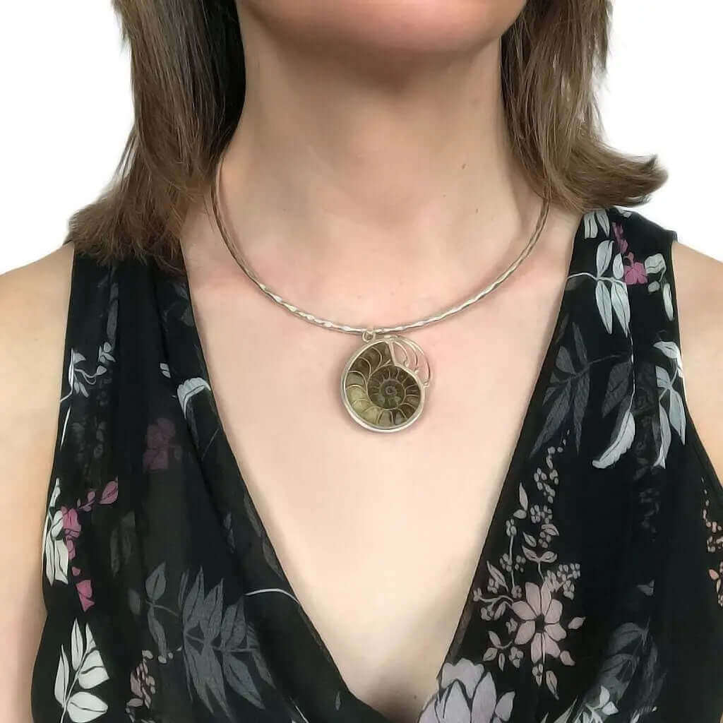 Ammonite Silver Pendant with model - Nueve Sterling