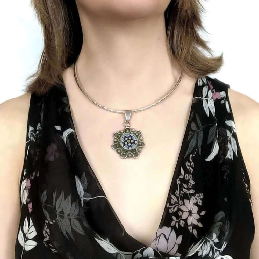 Murano Silver Pendant with model - Nueve Sterling