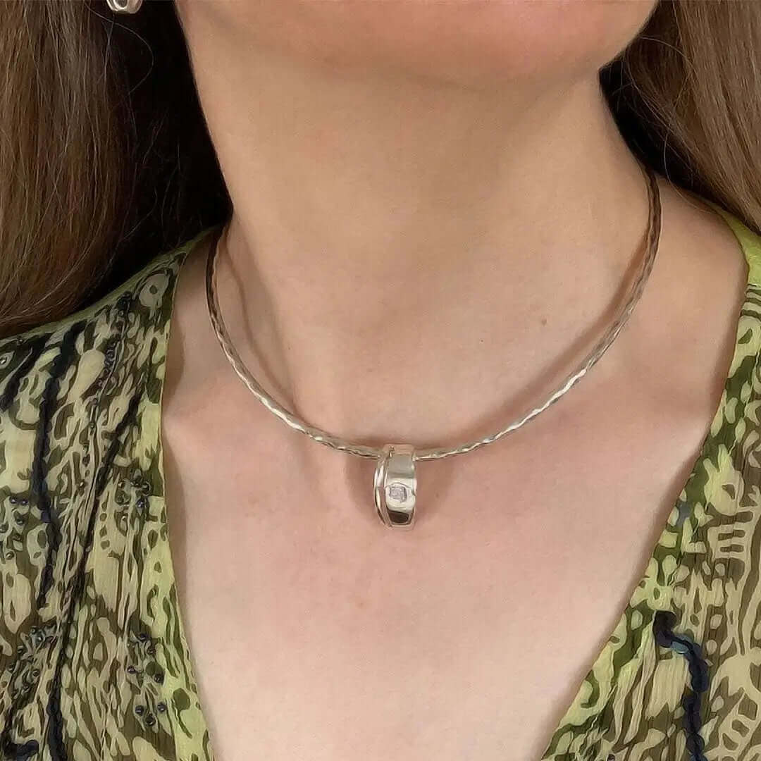 Curved Pendant In Silver With Zirconia with model - Nueve Sterling