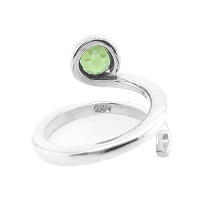     Curved-Silver-Ring-With-Peridot-back-Nueve-Sterling