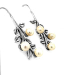 %product Gorgeous Silver Earrings With Pearls Nueve Sterling