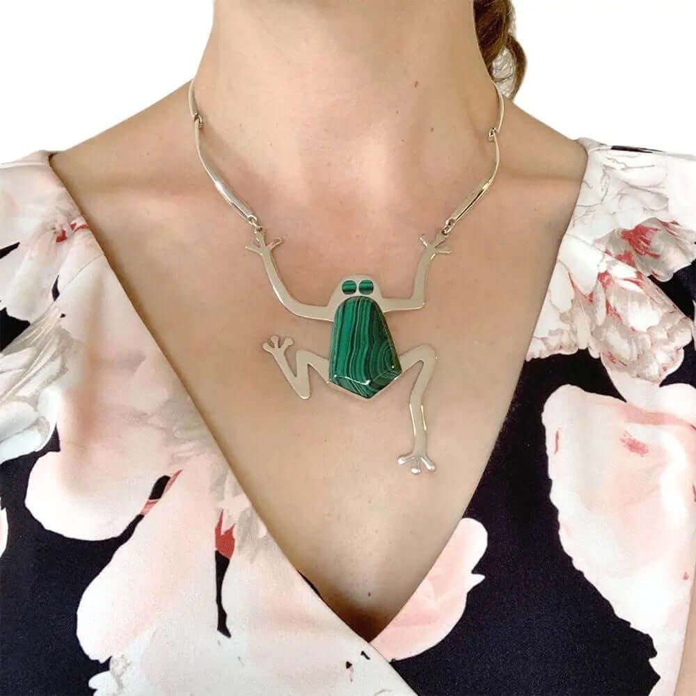 Malachite Frog 950 Silver Necklace with model - Nueve Sterling
