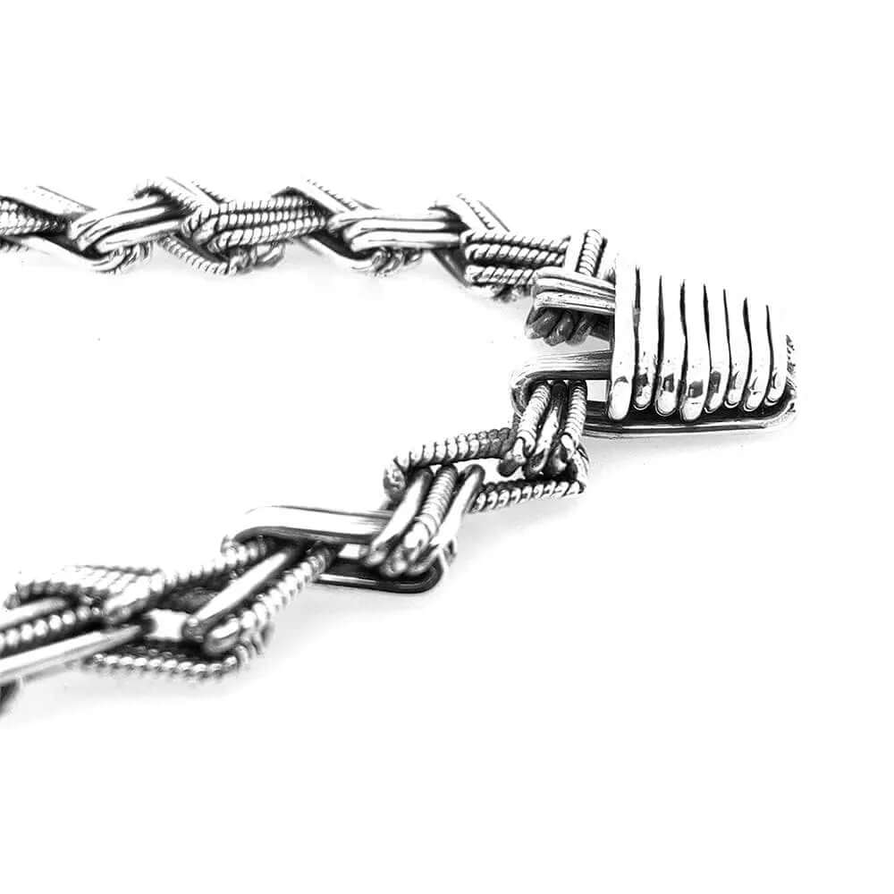 950 Silver Linked Necklace flat - Nueve Sterling