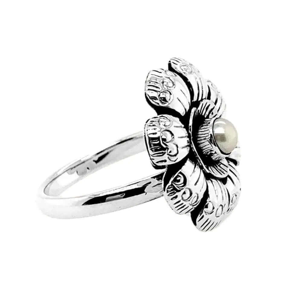 Silver Flower Ring With Pearl side 