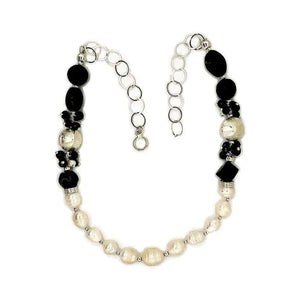 Silver Necklace With Onyx And Pearls top - Nueve Sterling
