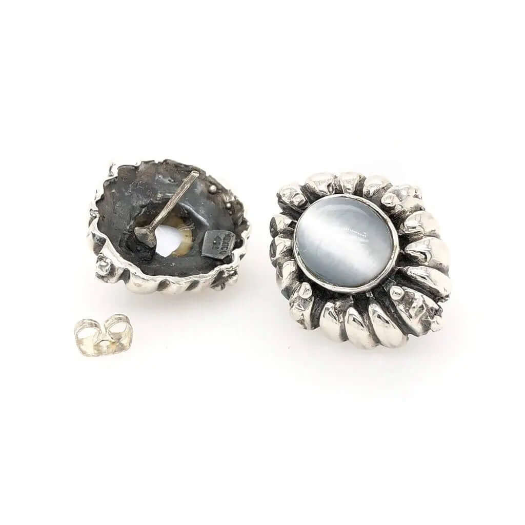Silver Oval Earrings with Cats Eye flat - Nueve Sterling