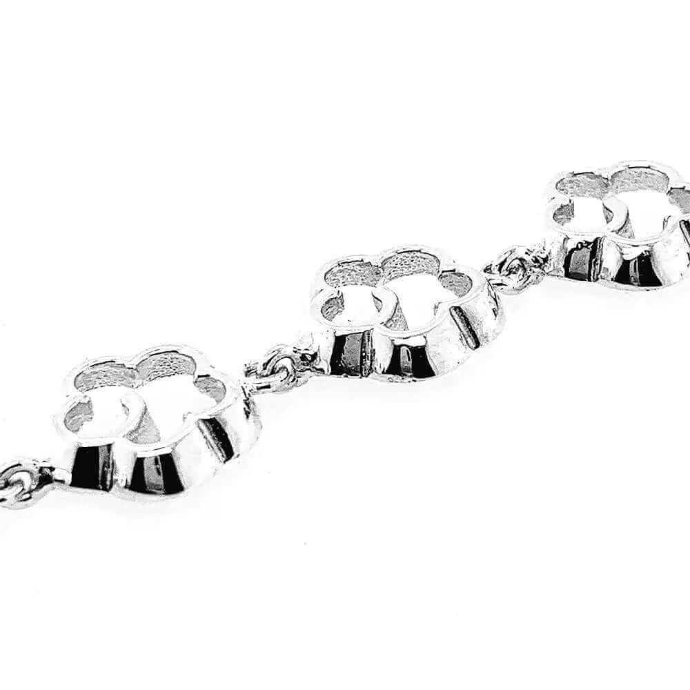 Small Flowers Bracelet In Silver flat - Nueve Sterling