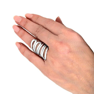 Tetra Loop Silver Ring with model - Nueve Sterling