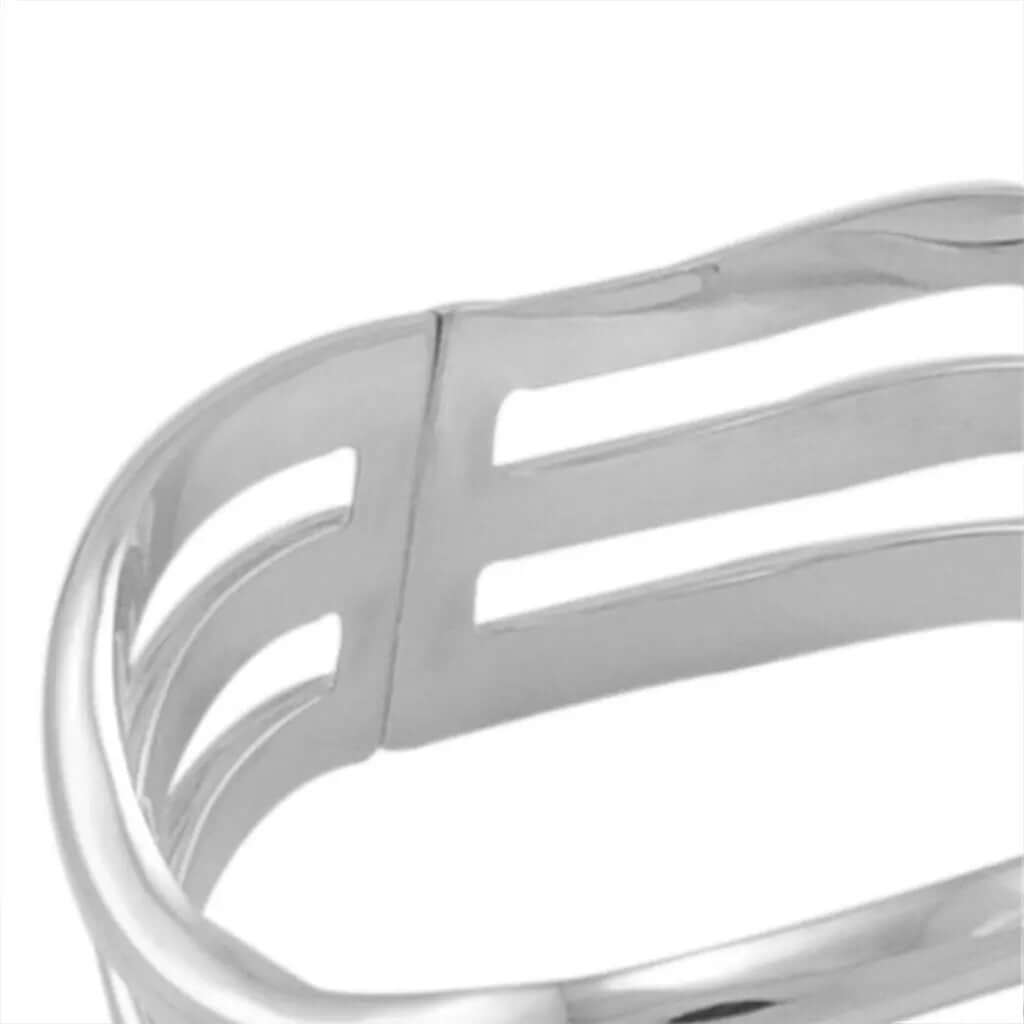 Wavy Lines Silver Clamper detail - Nueve Sterling