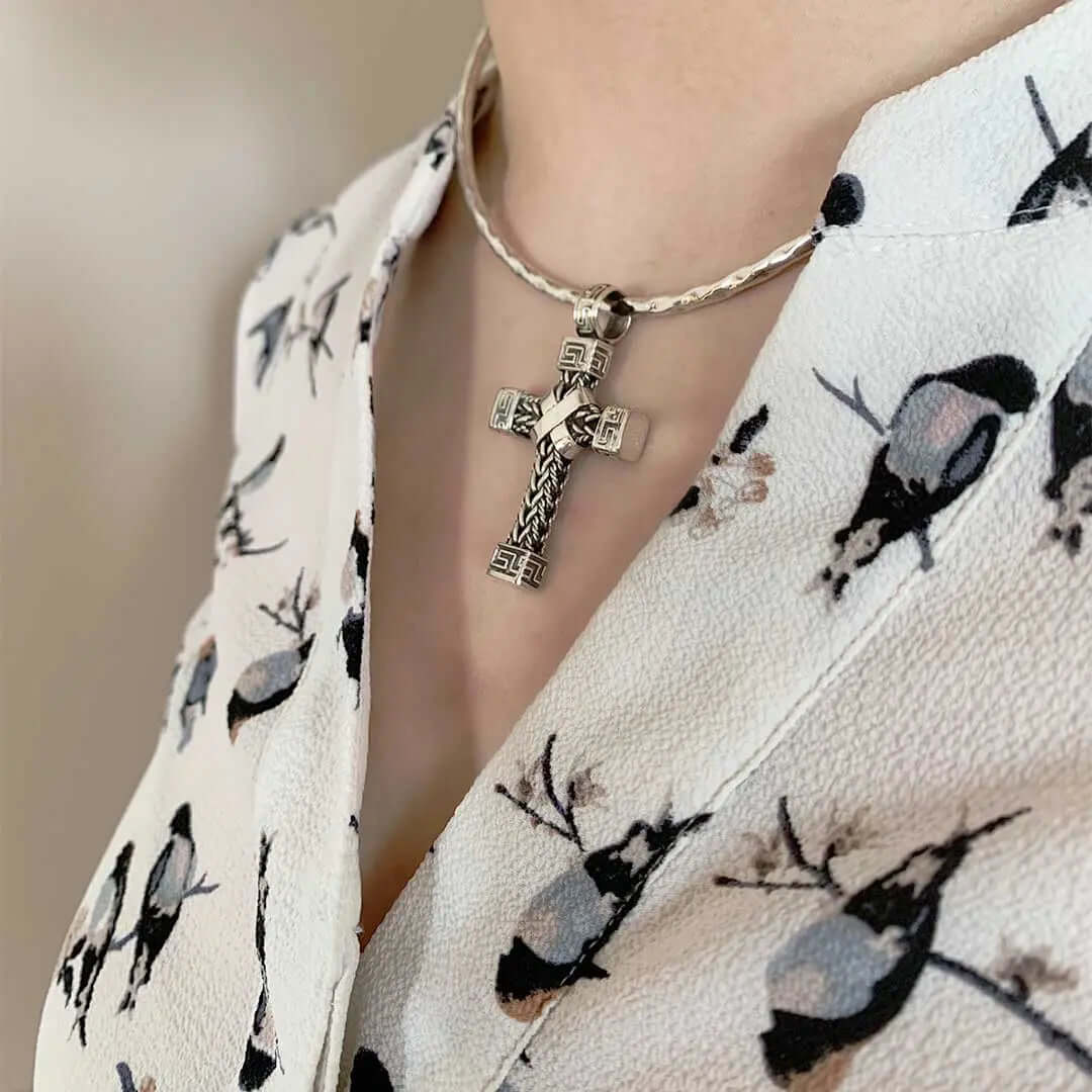%product Woven Silver Cross Nueve Sterling